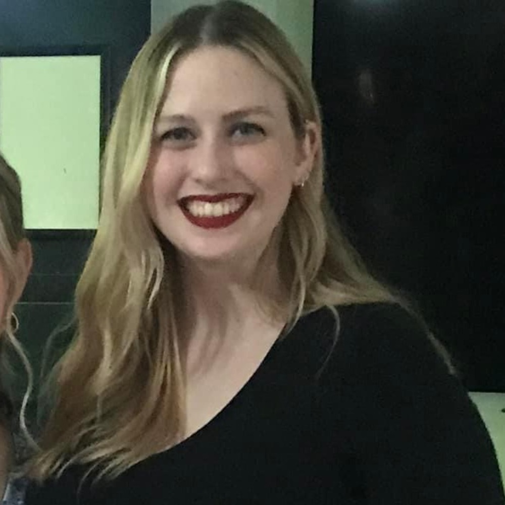 Meet your Posher, Elizabeth